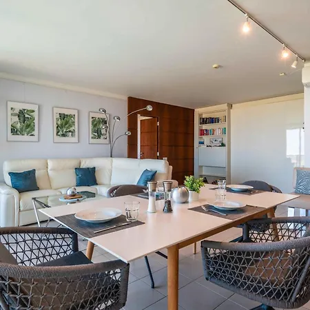 Salgados Paradise דירה