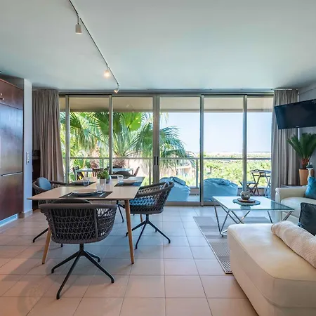 Salgados Paradise דירה