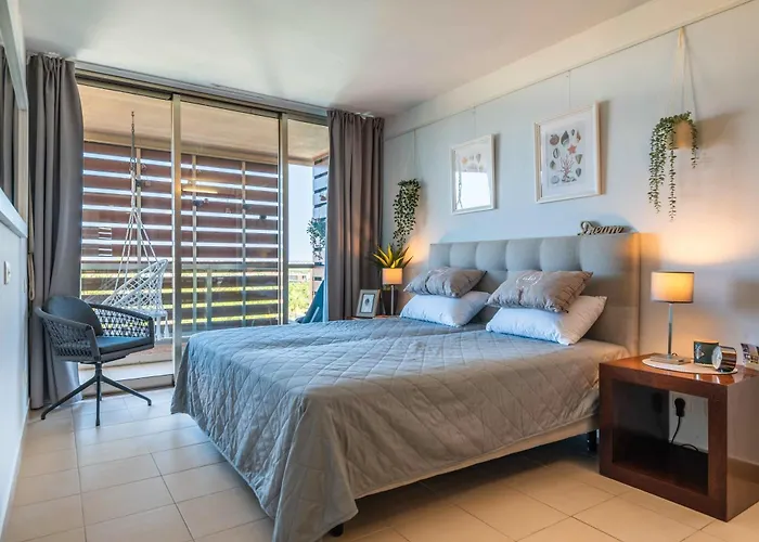 Salgados Paradise * 기아